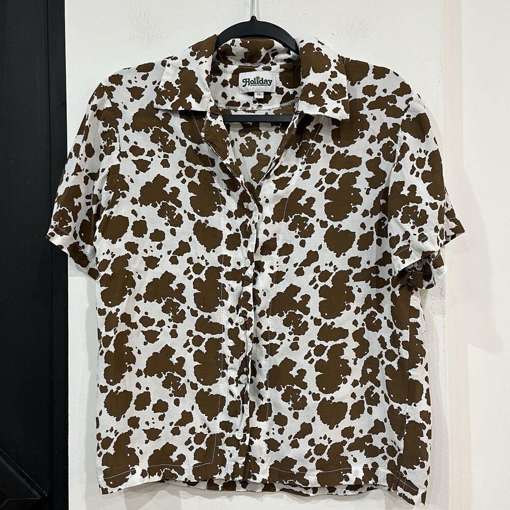 Holiday By Emma Mulholland Women’s Cow Print Button Up Shirt Size XS Cowgirl